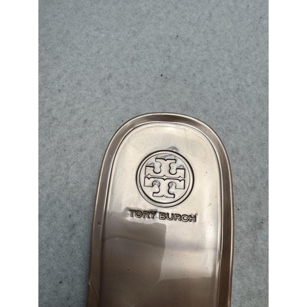 Tory Burch Jelly Thong Sandals Women's Size 7 Gold Logo Medallion Flat Slip On - Picture 3 of 6